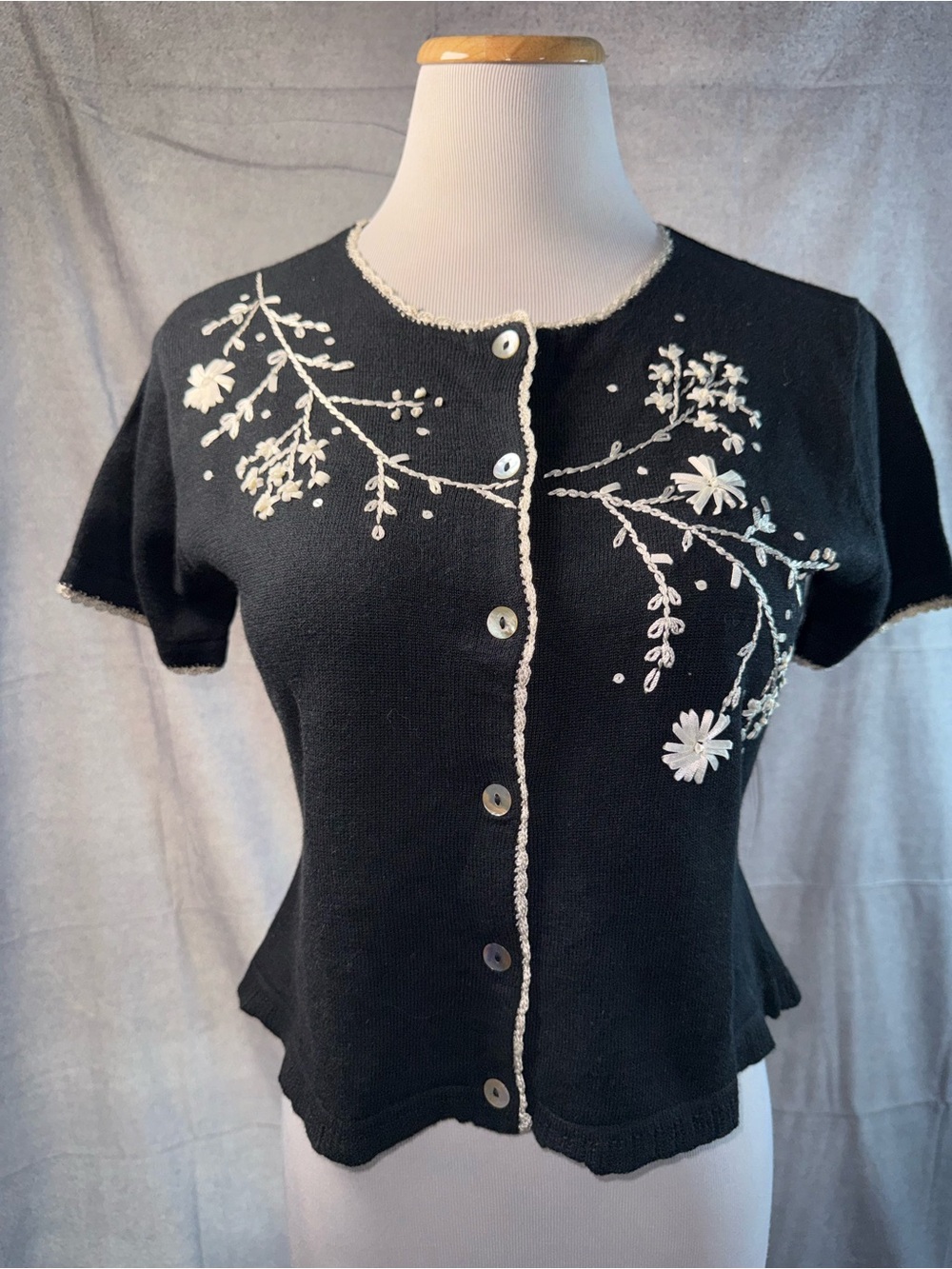 1673-R&K Black Short-Sleeve Embroidered Cardigan with White Floral Trim